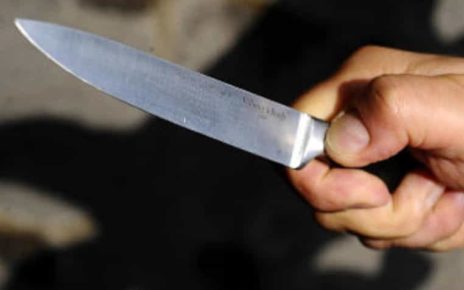 Napoli, Minore accoltellato. Nappi (Lega): "Bene misure Governo contro devianza giovanile, ora tocca al Comune fare la sua parte" 3 un coltello da cucina foto d archivio