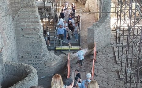 Somma Vesuviana, due grandi eventi in città: sito romano e centro storico 4 2. Visita gratuita Villa Augustea a Somma Vesuviana 8.10.2023