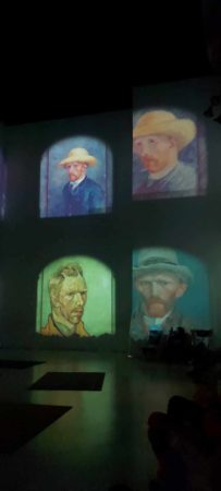 Napoli, l’esperienza immersiva di Van Gogh: geniale artista della luce e dei colori 5 385493261 1339314533345716 3143904633726372573 n