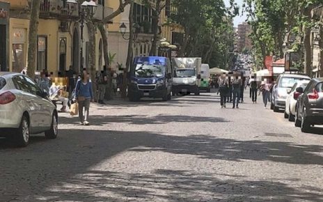 Napoli, al Vomero è di nuovo allarme baby gang 3 Vomero via Scarlatti isola pedonale 1