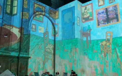 Napoli, l’esperienza immersiva di Van Gogh: geniale artista della luce e dei colori 3 immersion1