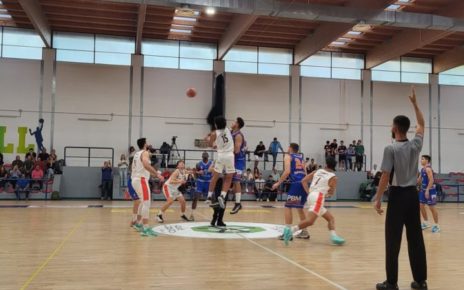 BASKET - Adria Bari - PromoBasketMarigliano 57-70: buona la prima! 3 palla al centromod