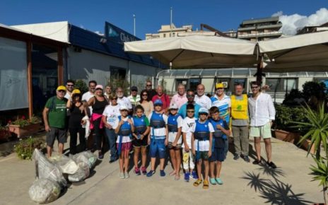 "Puliamo il Mare", successo per l'Iniziativa di sensibilizzazione sull’educazione ambientale del Club Velico Salernitano con la collaborazione di Legambiente Campania e il patrocinio del Comune di Salerno 4 puliamoilmare cvs4