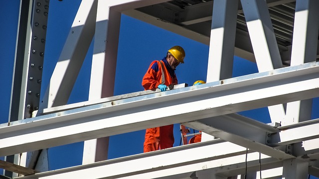 worker 1895691 640