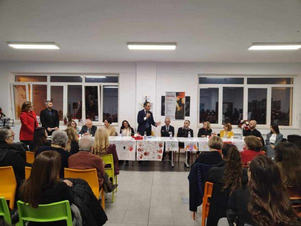 Scisciano, "A bocca chiusa": il Gruppo "Cambiamo Scisciano" celebra la Giornata Internazionale contro la violenza sulle donne 6 398336382 315295921366900 5995643715175438372 n