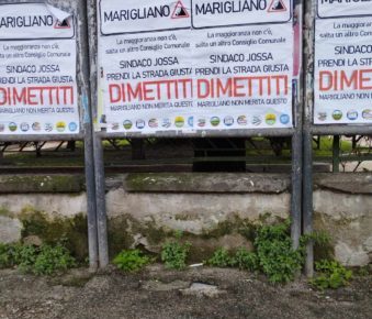 Marigliano, l'opposizione affigge un manifesto contro l'Amministrazione: "Sindaco Jossa dimettiti. Prendi la strada giusta. Marigliano non merita questo" 5 398377024 2362320010606226 5386432745738119900 n