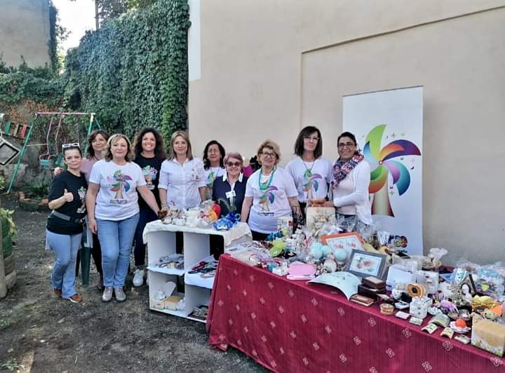 Palma Campania, “Mercatini di Beneficenza” III Edizione: grandi consensi per il messaggio di solidarietà promosso dall’Associazione Culturale Naturae e le Associazioni del territorio 7 398523324 1150516672628310 533039881940966564 n