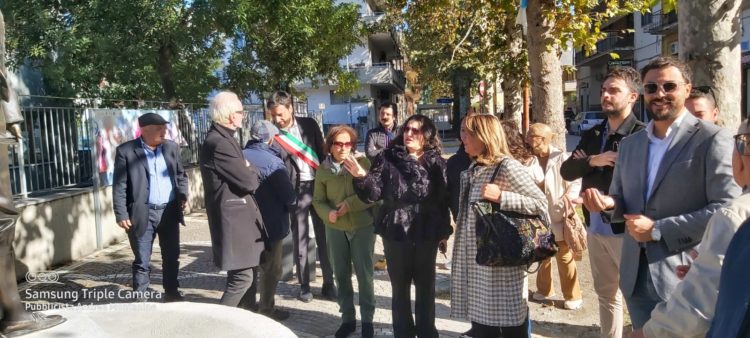 Palma Campania, inaugurata la statua bronzea del patriota e politico Vincenzo Russo 6 403622774 309703008535411 5525600559164455344 n