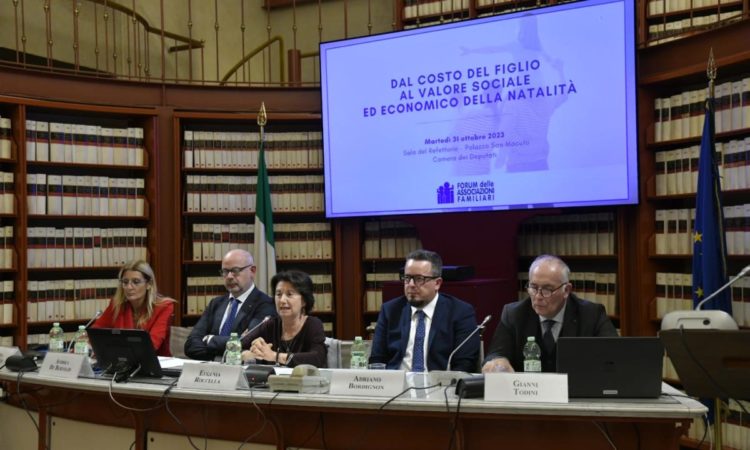 Camera Relatori convegno Forum Associazioni Familiari su natalita 1698775564752.jpeg forum delle associazioni familiari dal costo del figlio al valore sociale ed economico della natalita