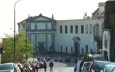 Napoli, San Martino: ripristinata da oggi la linea V1 6 Napoli largo San Martino