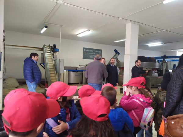 il Sindaco di Cervino saluta i bimbi