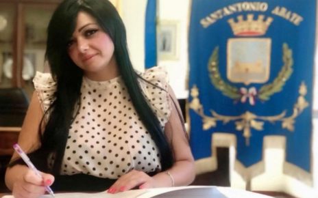 Sant'Antonio Abate, la sindaca Abagnale rinuncia all'indennità e finanzia il progetto "Farò Housing": fondi per autonomia a gravi disabilità 5 ilariaabagnale