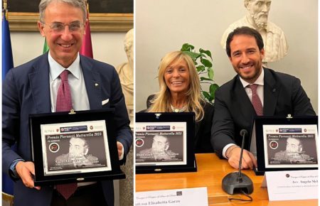 Napoli, il Vicepresidente della Camera Costa, il Console Melone e la Presidente del Tribunale Garzo insigniti del Premio "Piersanti Mattarella" 5 photo output