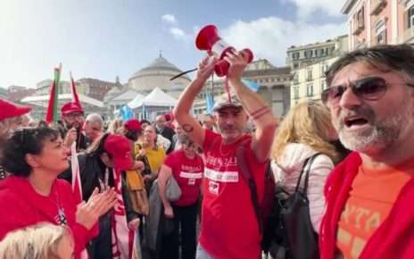 Napoli, Annunziata (PD): "In Piazza accanto ai sindacati. Dal Governo Meloni scelte che penalizzano il Sud" 3 scicoperonapoli
