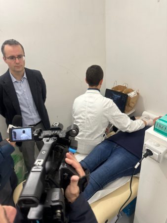 Brusciano, EAV e l’associazione Progetto Alfa: sinergie condivise per la nuova stazione 2 Brusciano Stazione EAV ambulatorio sociale 20 12 23