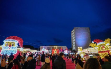 Napoli, le attrattive del Christmas Village confermano l’interesse del pubblico per l’evento 5 MAT2337