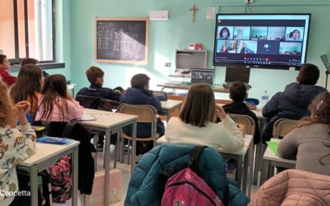 Aversa, Bullismo: 700 alunni dell’Istituto "De Curtis" protagonisti della campagna del Corecom Campania 9 bulliaversa