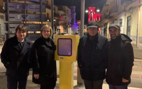 Cicciano diventa un comune cardioprotetto: 8 defibrillatori nei punti chiave della città 4 ciccianodefibrillatorepiazzamazzini