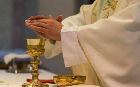Oliveto Citra, sacerdote di innamora di una parrocchiana e scappano insieme dopo una festa di paese 3 fugasacerdote