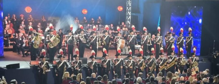 29.mo Concerto dellEpifania La Fanfara del 10.mo Reggimento Carabinieri Campania diretta dal M° Luca Berardo