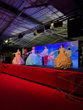 Casalnuovo, continua la magia delle feste al complesso “La Fenice” con gli special events 4 410887279 342387832066823 5020347093759528637 n
