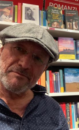 Lauro, “La ragazza e il mare…Anzi due!”: l’Associazione Fonte Nova presenta il libro dello scrittore Gennaro Caliendo 3 413380947 577315421269699 1382799408505728596 n