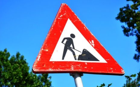 Santa Maria Capua Vetere, lavori di scavo in via Firenze e via Merano. Talento (M5S): "Un vero scempio! Presentata la segnalazione agli uffici competenti" 5 Lavori stradali 1