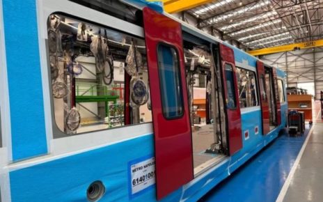 Campania, slittamento consegna nuovi treni Circum. Nappi (Lega): "I ritardi? De Luca tace sul pasticcio della gara indetta dalla Regione" 3 Treni x linee vesuviane