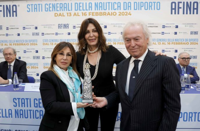 Napoli, Stati Generali della Nautica da Diporto. Il ministro Santanchè: “La nautica da diporto vero motore di sviluppo economico del centro sud Italia” 5 Afina Award a Nautica Casarola Dealer Riva