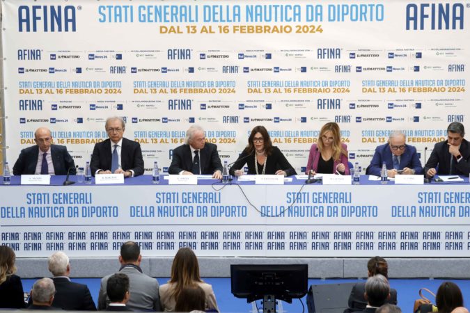 Napoli, Stati Generali della Nautica da Diporto. Il ministro Santanchè: “La nautica da diporto vero motore di sviluppo economico del centro sud Italia” 3 Stati Generali della Nautica da diporto al Nauticsud Napoli