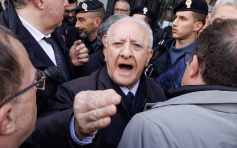 Campania, De Luca a Roma. Nappi (Lega): "Regione chiarisca sulle spese. Basta “ammuina” pagata dai campani" 5 de luca roma 2