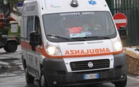 Telese Terme, tragedia in città: anziano morto lungo Viale Minieri, presunto malore improvviso 5 7821843 18084132 ambulanzamod