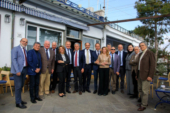 Associazione Circoli Nautici della Campania foto di gruppo al Circolo Savoia
