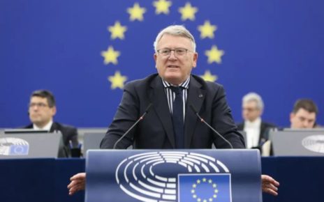 Roma, apertura 2 giorni socialista. Schmit: "Non è accettabile vedere bambini uccisi in Ucraina come a Gaza" 4 Schermata 2023 04 20 alle 16.09.04.png