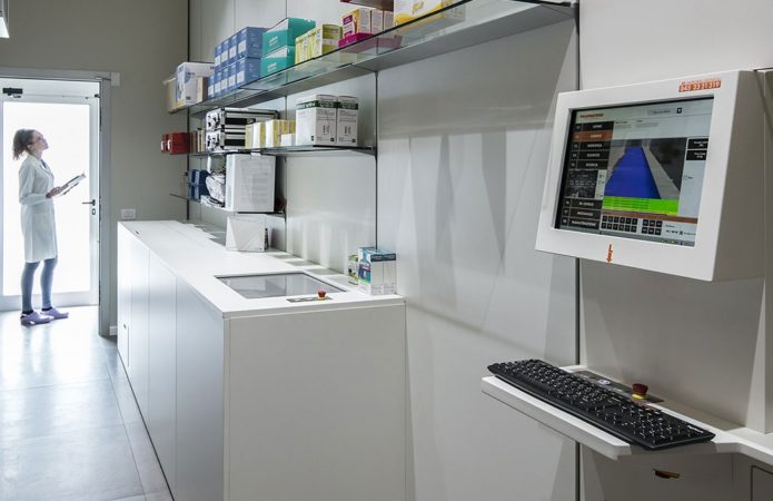 Napoli, Farmacia 3.0: il 26 marzo al Monaldi si inaugura la farmacia  robotizzata -
