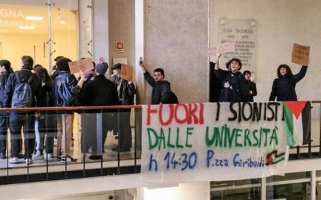 Napoli, annullato stamane dibattito alla Federico II per le proteste degli studenti 9 protestestudenti