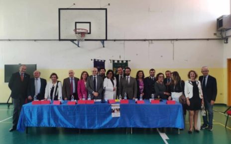 Pomigliano d'Arco, "Un calcio al bullismo": all'Istituto Comprensivo "Omero-Mazzini-Don Milani" un convegno sul bullismo e cyberbullismo 4 434961558 1343414946353028 5274189537553389018 n
