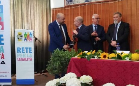Patti, Premio per la Legalità “SOS Impresa”: assegnato il riconoscimento al maestro pizzaiolo napoletano Salvatore Di Matteo 3 440267619 433146355994790 6353403355024395506 n