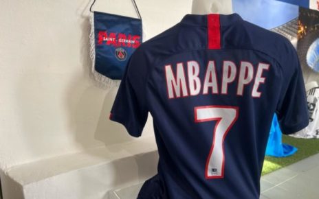 Santa Maria di Castellabate, al Museo del Calcio "Andrea Fortunato" arriva la maglia del campione del Psg Kylian Mbappé 4 Mbappe2