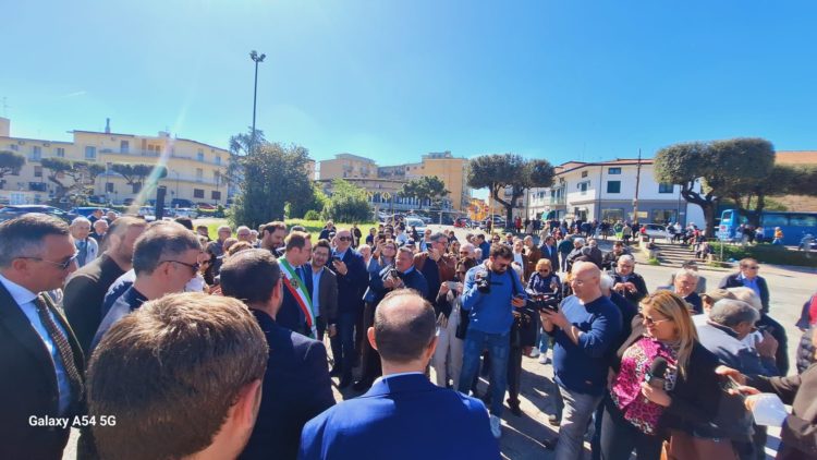 Nola, aperto il cantiere per la valorizzazione di Piazza d’Armi: intervento atteso da 70 anni 6 PHOTO 2024 04 04 14 13 47 5