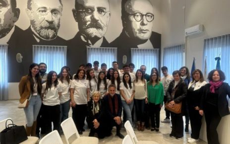 Piedimonte Matese, Eav incontra gli studenti del Liceo Scientifico Galilei 4 Piedimonte incontrio studenti con EAV2