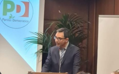 Castellammare di Stabia, Dinacci (PD): "Con Vicinanza costruiamo la più larga unità del campo progressista e democratico" 3 dinacci e1680354856428