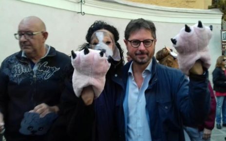 Napoli, la Floridiana apre i cancelli ai cani al guinzaglio. Europa Verde: “Fine di una battaglia storica, ora anche Palazzo Reale si adegui ammodernando il regolamento” 3 floridiana 6mod