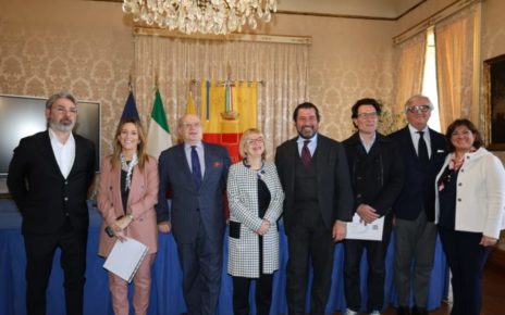 MADE IN ITALY, Napoli Crea: confronti tra istituzioni e dibattiti su temi che vanno dal ruolo dell’artigiano oggi 5 r KDWGcaAcKQ