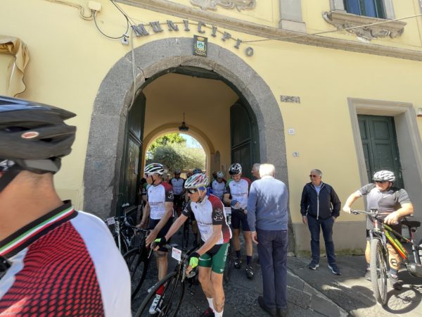 Somma Vesuviana, 80 anni dagli eventi: gruppo di 50 cicloamatori ha ripercorso l’itinerario che Fausto Coppi faceva ogni giorno da Caserta a Somma 10 150
