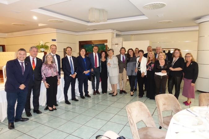 GRUPPO DIRIGENTE CON CLEMY R