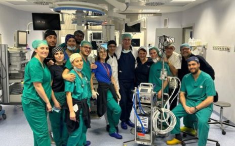 Napoli, con un solo polmone e colpita da tumore alla trachea uno straordinario intervento salva la vita di Luisa 11 INTERVENTO ALLA VANVITELLI