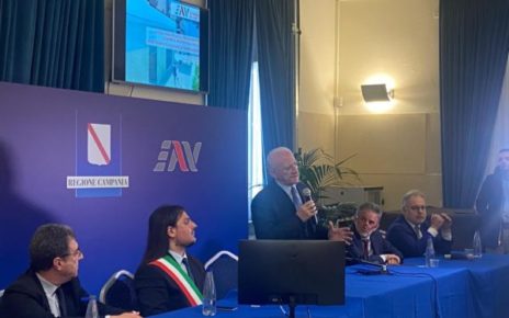 Bacoli, EAV: presentato il Progetto “Nuova viabilità di evacuazione e arretramento stazione di Torregaveta” 6 Presentazione Casina Vanvitelliana DeLuca