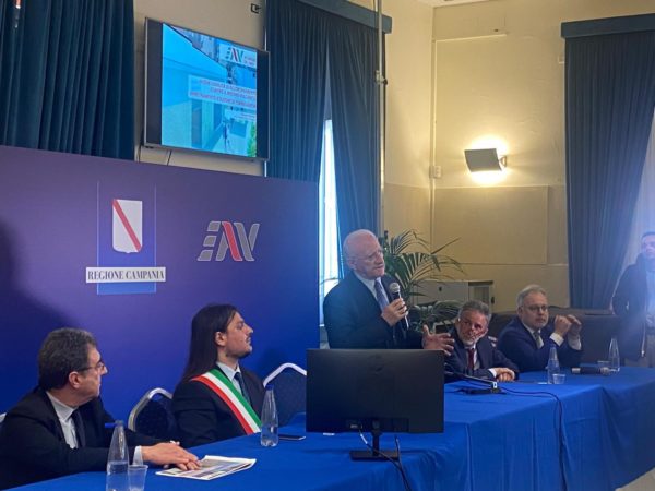 Presentazione Casina Vanvitelliana DeLuca