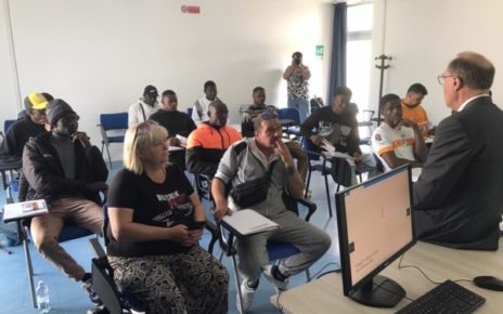 Napoli, al via un nuovo corso di formazione Operaio Edile Polivalente finalizzato al lavoro per 25 migranti 6 corso migranti uno